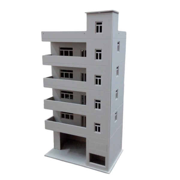 HO scale apartment building