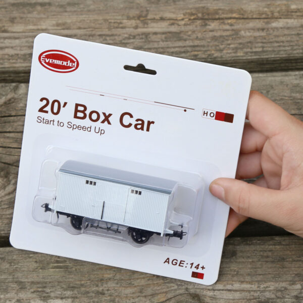 HO scale 20ft box car